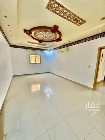 فيلا للبيع في شارع القراء, حي إشبيلية, مدينة الرياض, منطقة الرياض صورة 4