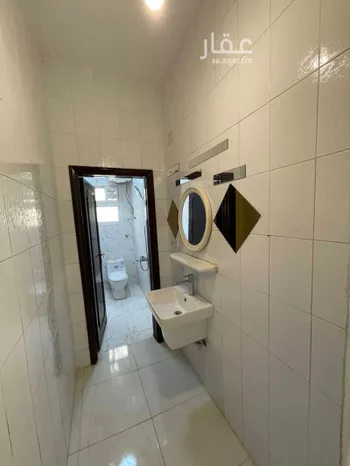عمارة للإيجار في شارع تميم الدارى, حي شبرا, مدينة الرياض, منطقة الرياض صورة 4