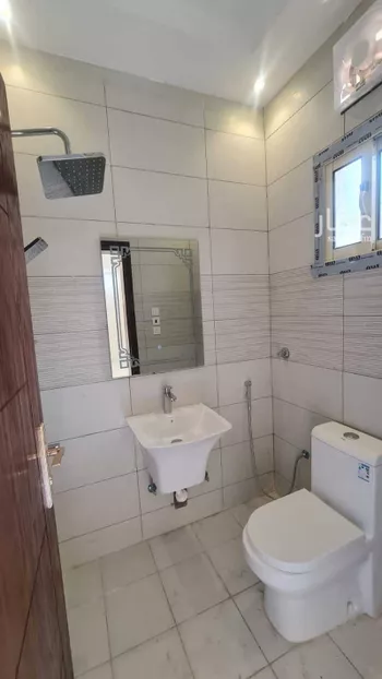 فيلا للبيع في شارع معمر بن الحارث, حي طيبة, مدينة جدة, منطقة مكة المكرمة صورة 4