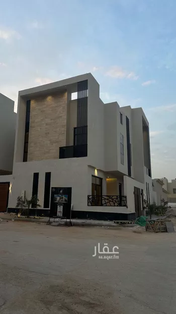 فيلا للبيع في شارع أحمد مفتي المكي الحنفي, حي المهدية, مدينة الرياض, منطقة الرياض