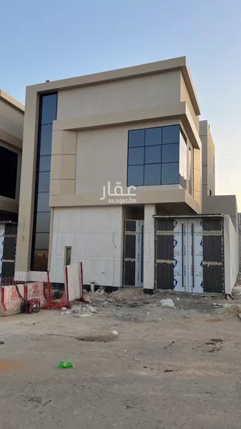 فيلا للبيع في شارع عبداللطيف بن المبارك, حي المهدية, مدينة الرياض, منطقة الرياض صورة 2