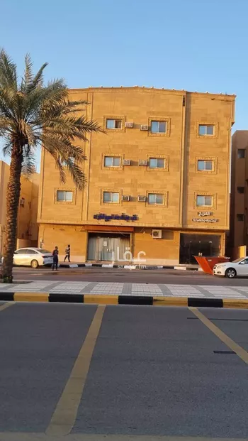 عمارة للبيع في شارع عمر بن عبدالعزيز, حي الوسيطاء, مدينة بريده, منطقة القصيم صورة 2