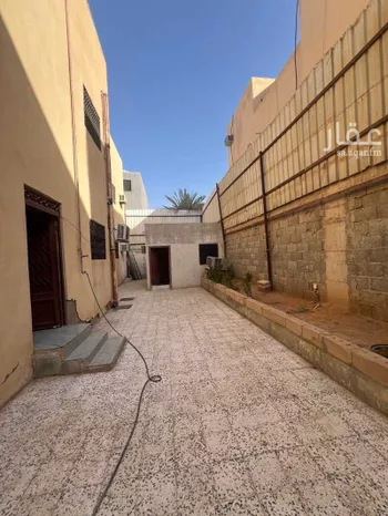 فيلا للإيجار في شارع سليمان بن ماجد ، حي العريجاء الوسطى ، الرياض ، منطقة الرياض