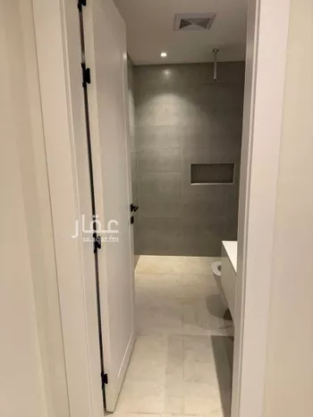 شقة للإيجار في شارع 9806929, حي البحر, مدينة الخبر, المنطقة الشرقية صورة 2