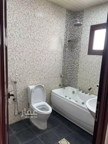 فيلا للإيجار في شارع المقداد بن عمرو, حي الشراع, مدينة الخبر, المنطقة الشرقية صورة 5