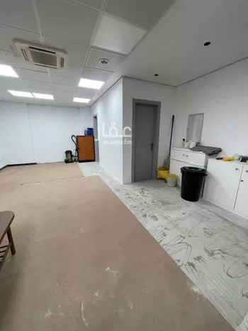 مكتب تجاري للإيجار في شارع الأمير ممدوح بن عبدالعزيز, حي السليمانية, مدينة الرياض, منطقة الرياض صورة 5