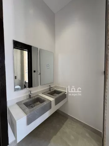 دور للبيع في شارع رقم 162, حي الجنادرية, مدينة الرياض, منطقة الرياض صورة 3