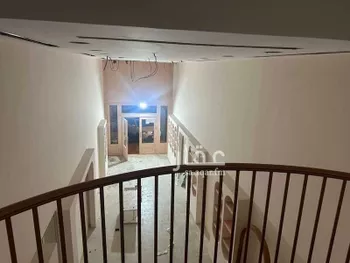 محل للإيجار في شارع الطريق الدائري الغربي, حي السويدي الغربي, مدينة الرياض, منطقة الرياض صورة 4