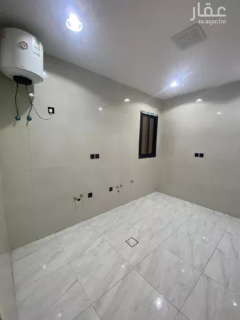 دور للبيع في شارع رفاعة بن شداد, حي عكاظ, مدينة الرياض, منطقة الرياض صورة 3