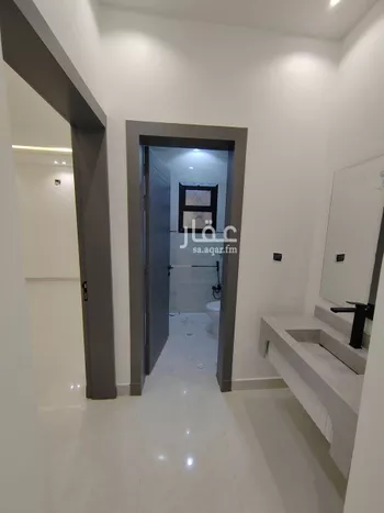 دور للبيع في شارع سويد بن علي, حي العزيزية, مدينة الرياض, منطقة الرياض صورة 5