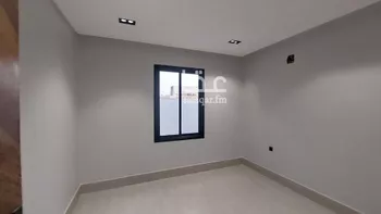 فيلا للبيع في شارع حامد عبدالحفيظ, حي عكاظ, مدينة الرياض, منطقة الرياض صورة 4