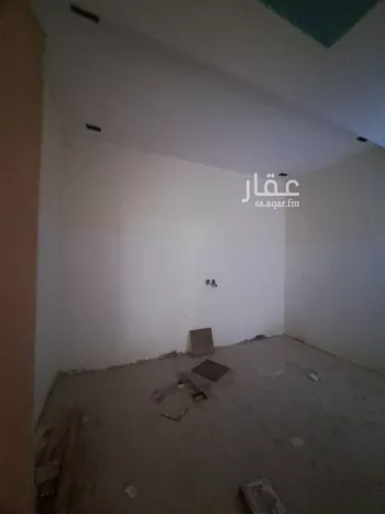 دور للبيع في شارع حسن الفخري, حي عكاظ, مدينة الرياض, منطقة الرياض صورة 5