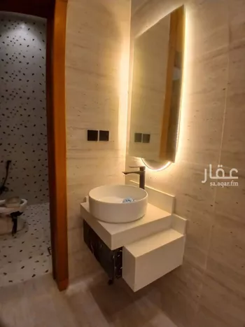 فيلا للبيع في شارع ابن المنذر, حي عكاظ, مدينة الرياض, منطقة الرياض صورة 5