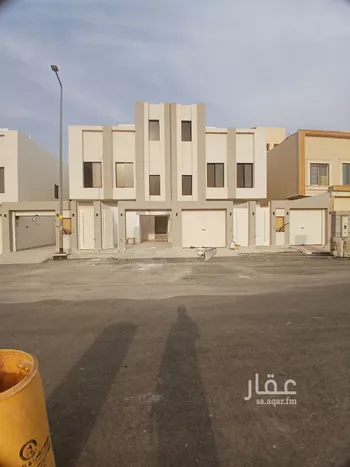 دور للبيع في شارع حامد عبدالحفيظ, حي عكاظ, مدينة الرياض, منطقة الرياض صورة 2