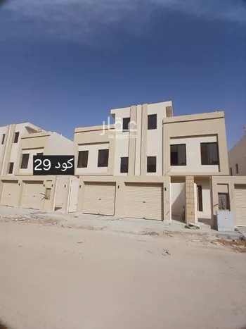دور للبيع في شارع درنة, حي عكاظ, مدينة الرياض, منطقة الرياض صورة 2