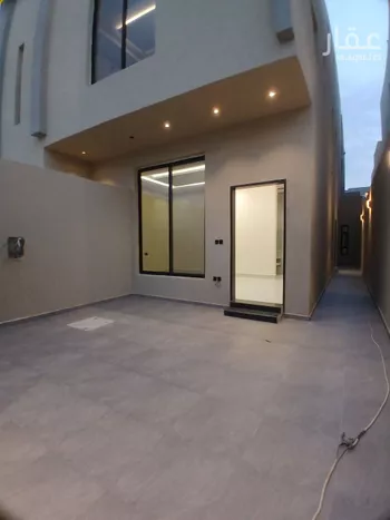 دور للبيع في شارع الرشيد التاجر, حي عكاظ, مدينة الرياض, منطقة الرياض صورة 3