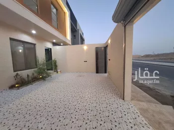 دور للبيع في شارع المطري, حي الحزم, مدينة الرياض, منطقة الرياض صورة 3