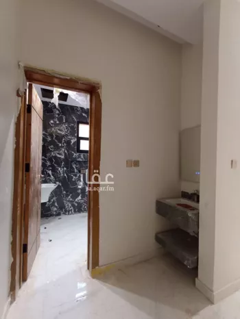دور للبيع في شارع محمد بن صاف, حي عكاظ, مدينة الرياض, منطقة الرياض صورة 5