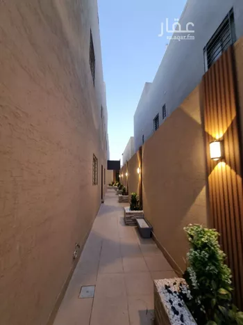 فيلا للبيع في شارع يعقوب بن أبي الفضل, حي عكاظ, مدينة الرياض, منطقة الرياض صورة 4
