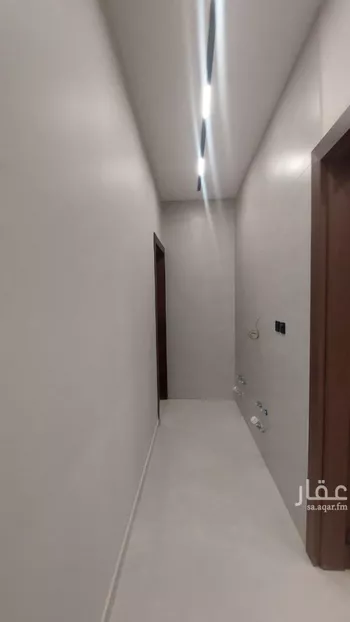 فيلا للبيع في شارع يحيى بن ظهيره, حي العوالي, مدينة الرياض, منطقة الرياض صورة 4