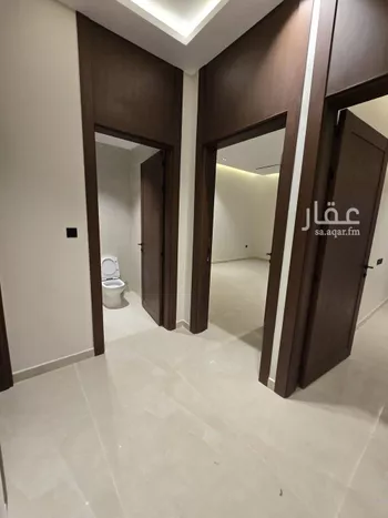 دور للبيع في شارع أبان بن صالح, حي عكاظ, مدينة الرياض, منطقة الرياض صورة 3
