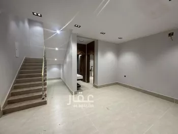 فيلا للبيع في شارع حسين الأبريقي, حي عكاظ, مدينة الرياض, منطقة الرياض صورة 2