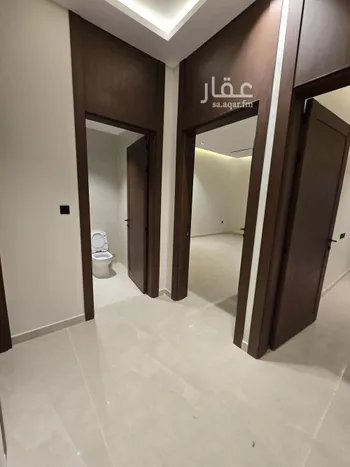 دور للبيع في شارع أبان بن صالح, حي عكاظ, مدينة الرياض, منطقة الرياض صورة 3