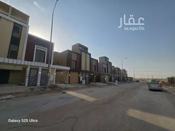 دور للبيع في شارع حامد القاري, حي عكاظ, مدينة الرياض, منطقة الرياض صورة 3
