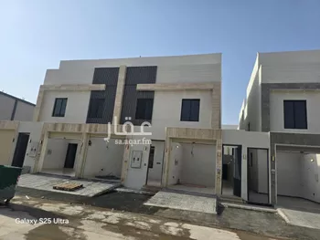 فيلا للبيع في شارع أحمد بن محمد العيالي, حي عكاظ, مدينة الرياض, منطقة الرياض
