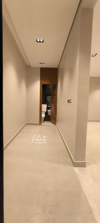 فيلا للبيع في شارع إبراهيم بن فتوح العقيلي, حي الرمال, مدينة الرياض, منطقة الرياض صورة 3