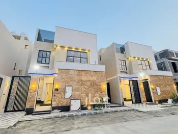 فيلا للبيع في شارع حجاج بن أرطأة, حي الرمال, مدينة الرياض, منطقة الرياض