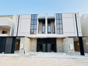 دور للبيع في شارع العمرة, حي الجنادرية, مدينة الرياض, منطقة الرياض صورة 3