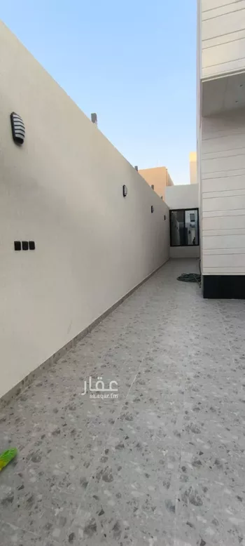 دور للبيع في شارع جبل خزاز, حي القادسية, مدينة الرياض, منطقة الرياض صورة 3