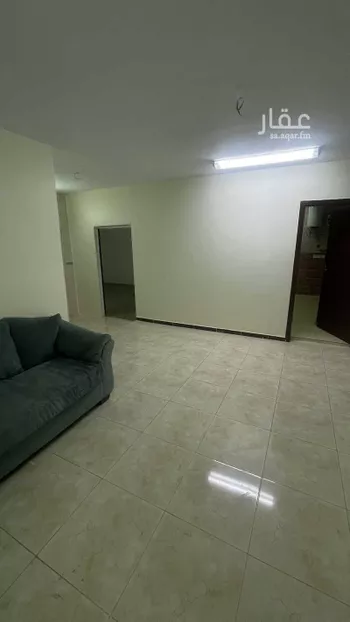 شقة للإيجار في شارع الدهناء ، حي العزيزية ، الرياض ، منطقة الرياض صورة 2