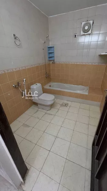 شقة للإيجار في شارع الدهناء ، حي العزيزية ، الرياض ، منطقة الرياض صورة 5