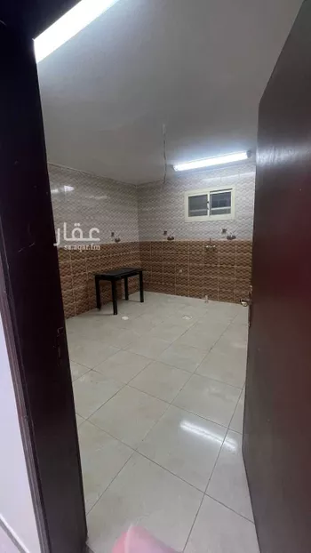 شقة للإيجار في شارع الدهناء ، حي العزيزية ، الرياض ، منطقة الرياض صورة 3