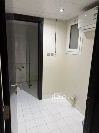 شقة للإيجار في شارع عبدالله بن مرخان, حي قرطبة, مدينة الرياض, منطقة الرياض صورة 2