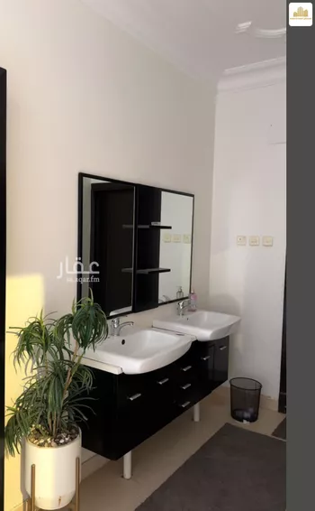 فيلا للبيع في شارع الملتهبه, حي شبرا, مدينة الرياض, منطقة الرياض صورة 2