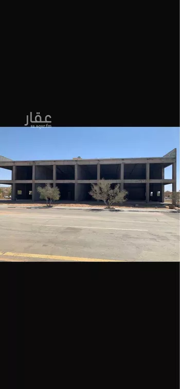 عمارة للبيع في شارع طريق الملك خالد, حي العزيزية, مدينة سكاكا, منطقة الجوف