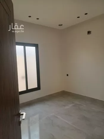 دور للبيع في شارع الحريق, حي ديراب, مدينة الرياض, منطقة الرياض صورة 3