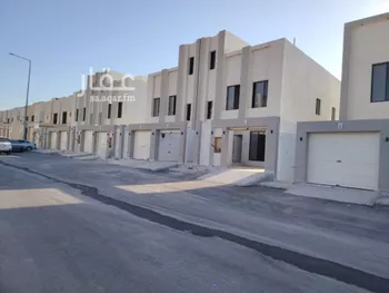 دور للبيع في شارع دقاف, حي عكاظ, مدينة الرياض, منطقة الرياض