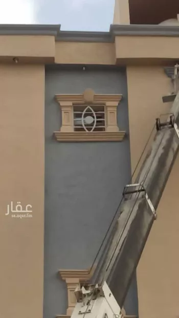 عمارة للبيع في شارع رقم 208 ، حي ظهرة لبن ، الرياض ، منطقة الرياض