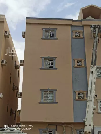 عمارة للبيع في شارع رقم 208 ، حي ظهرة لبن ، الرياض ، منطقة الرياض صورة 3