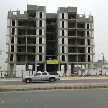 عمارة للبيع في شارع الفهري, حي الوادي, مدينة حفر الباطن, المنطقة الشرقية صورة 2