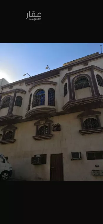 عمارة للبيع في شارع الوليد بن عبد الرحمن بن جبير, حي حرة الوبرة, مدينة المدينه المنوره, منطقة المدينة المنورة