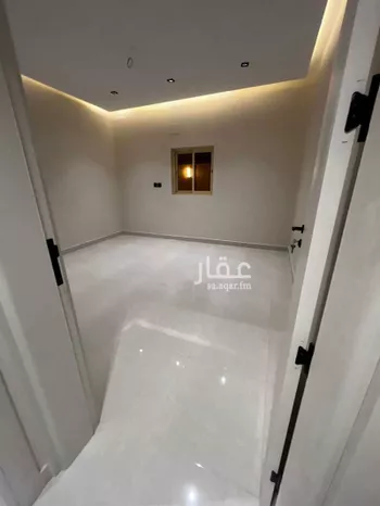 عمارة للبيع في شارع عدي ابن الربيع, حي العزيزية, مدينة المدينه المنوره, منطقة المدينة المنورة صورة 5