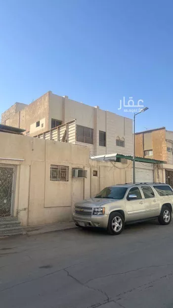فيلا للبيع في شارع عبدالله بن أبي المظفر, حي المعذر, مدينة الرياض, منطقة الرياض صورة 3