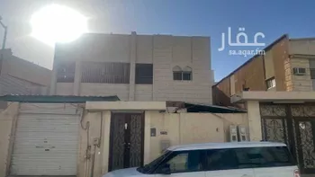 فيلا للبيع في شارع عبدالله بن أبي المظفر, حي المعذر, مدينة الرياض, منطقة الرياض صورة 4