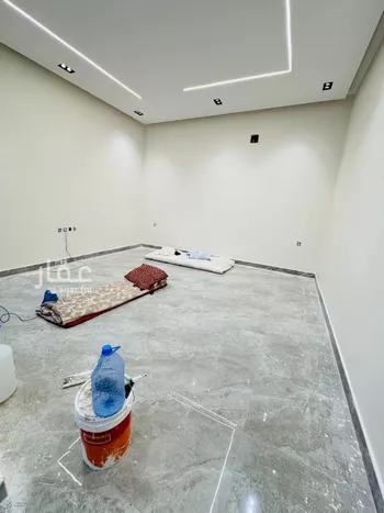 دور للبيع في شارع الغسق, حي إشبيلية, مدينة الرياض, منطقة الرياض صورة 2