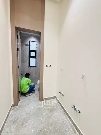 دور للبيع في شارع الغسق, حي إشبيلية, مدينة الرياض, منطقة الرياض صورة 3